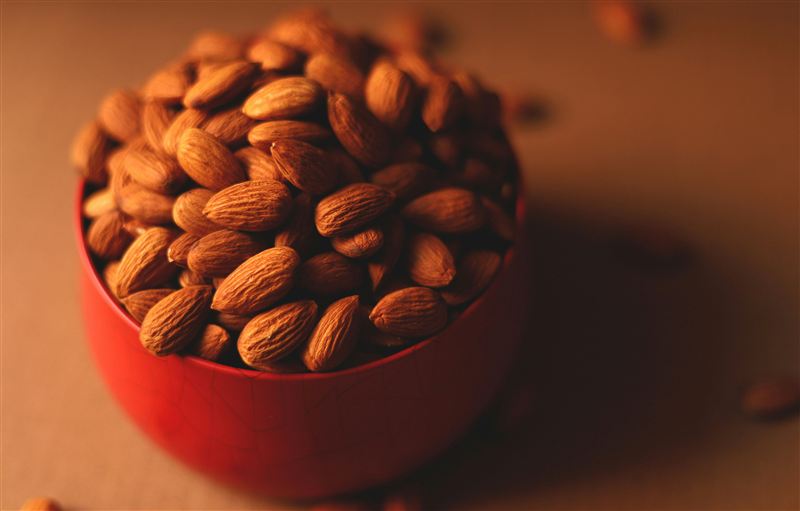 Premium Almonds